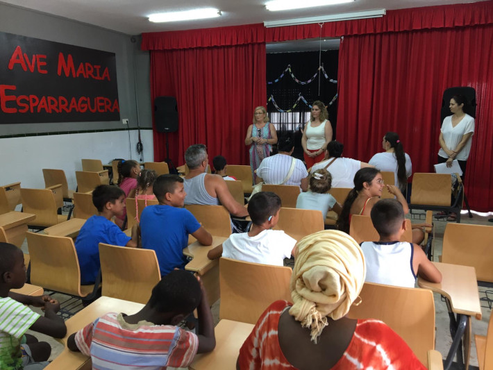 El Ayuntamiento de Motril clausura la XXII Escuela Social de Verano 2019 del barrio del Varadero